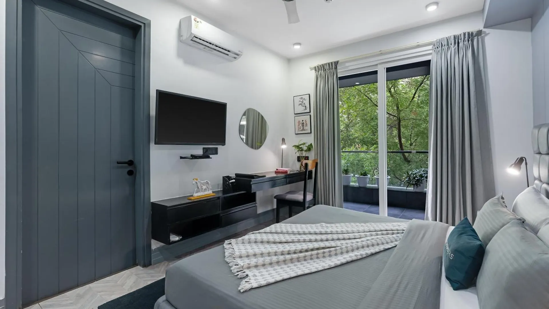 Bedchambers Serviced Apartments, Mg Road Gurgaon