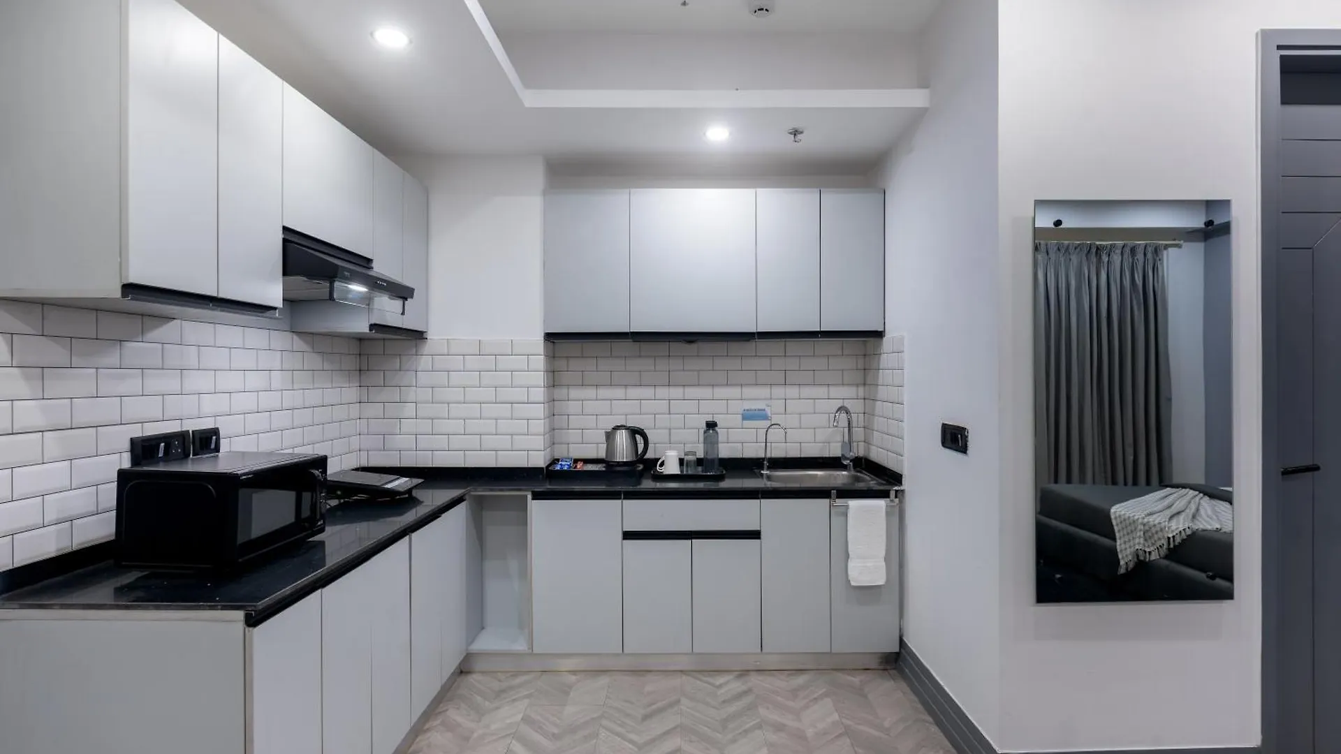 Aparthotel Bedchambers Serviced Apartments, Mg Road Gurgaon India