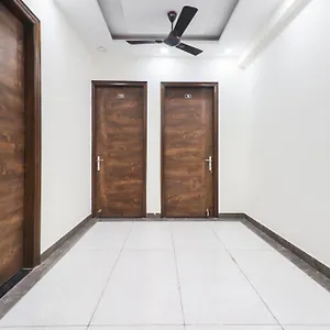 Hotel Collection O Leaf Residency, Gurgaon